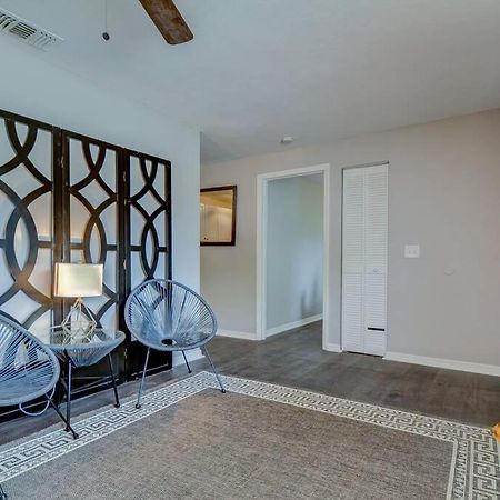 Driftwood Castle Urban Oasis With Firepit Near Convention Center And Amalie Arena, Room For 6 Тампа Екстериор снимка